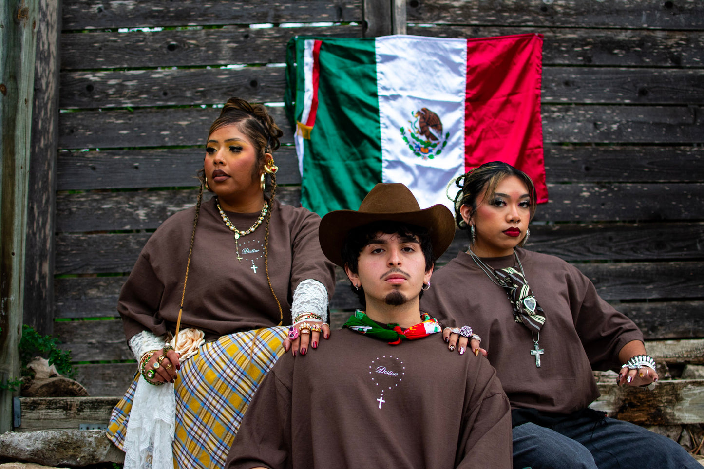 EN LAS MANOS DE DIOS TEE